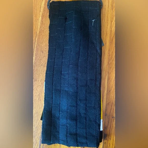 NWT Little Earth NFL Steelers Scarf and Gloves Set - Picture 4 of 5